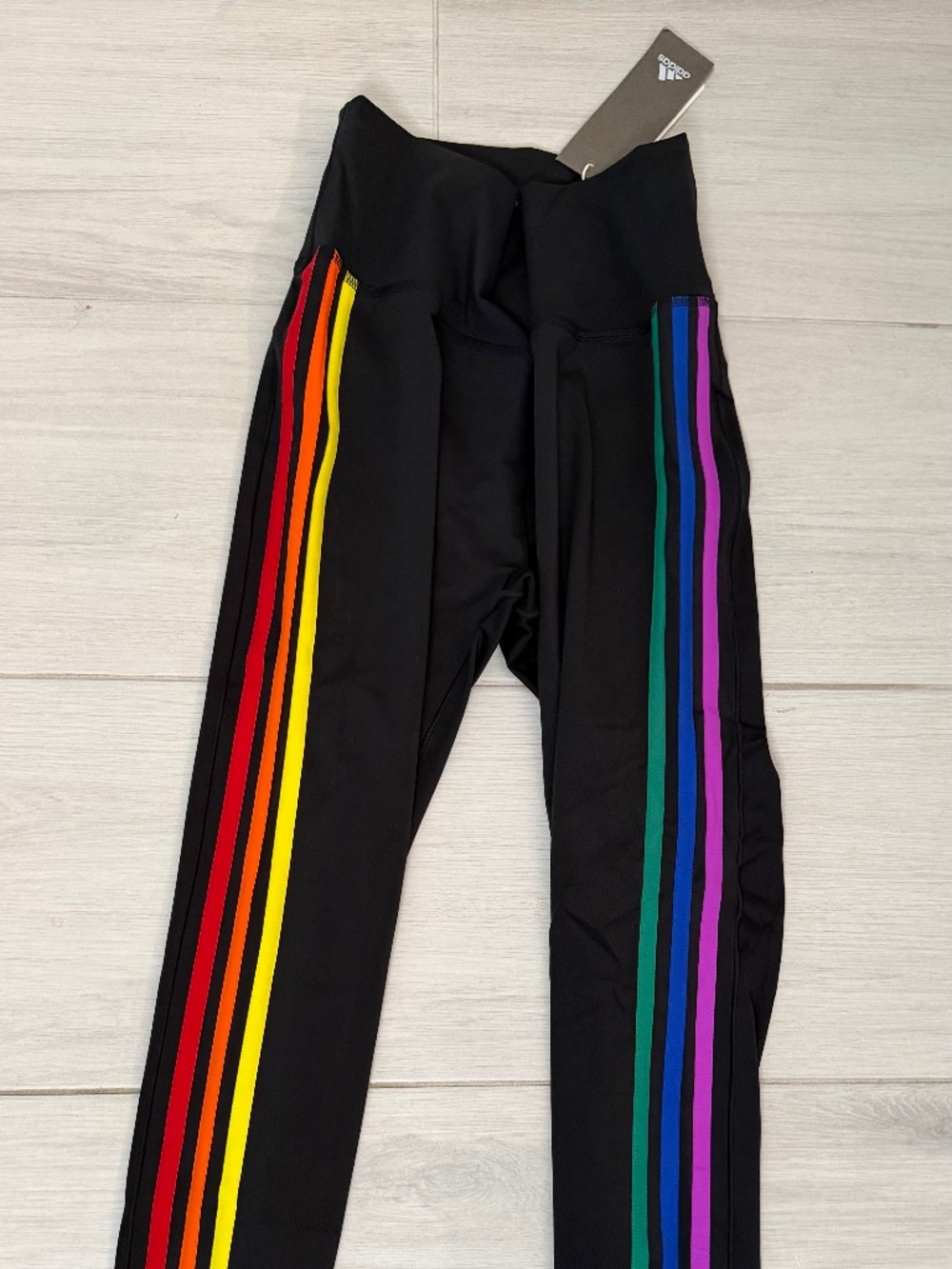 NWT ADIDAS Women's sportswear leggings with 3 rainbow color side stripes M
